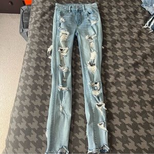 American Eagle Super High Rise Distressed Jeans